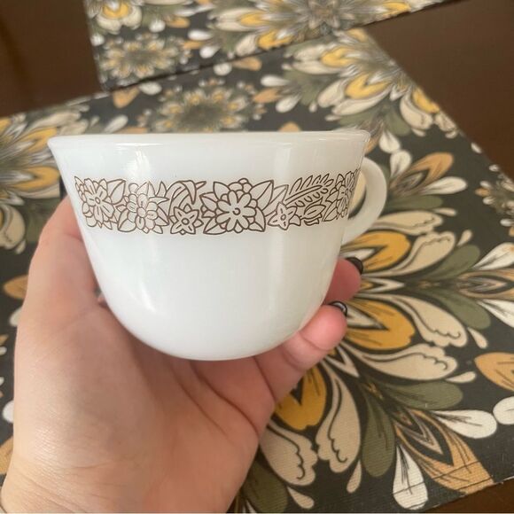 Vintage PYREX Woodland Brown Floral Tea Cup - Picture 4 of 4